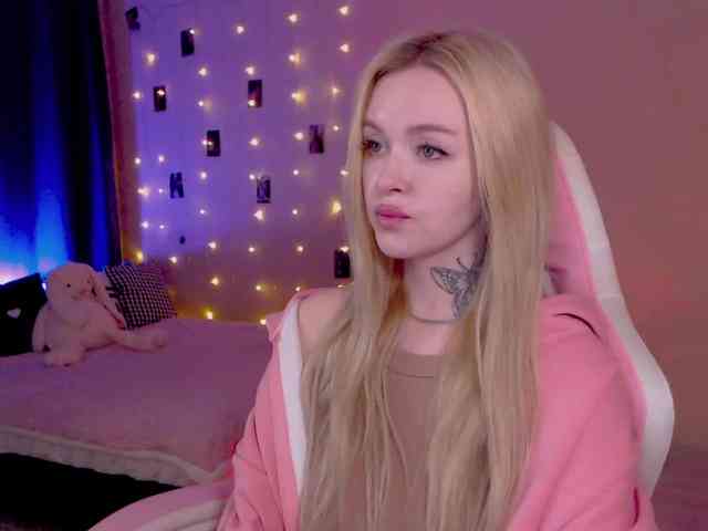 NaughtyMable webcam