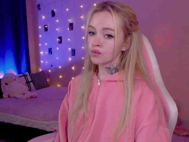 Modella: NaughtyMable