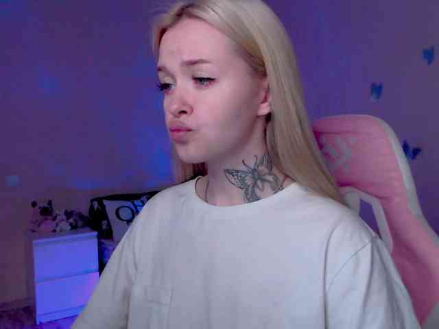 NaughtyMable webcam