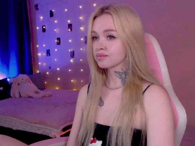 NaughtyMable webcam