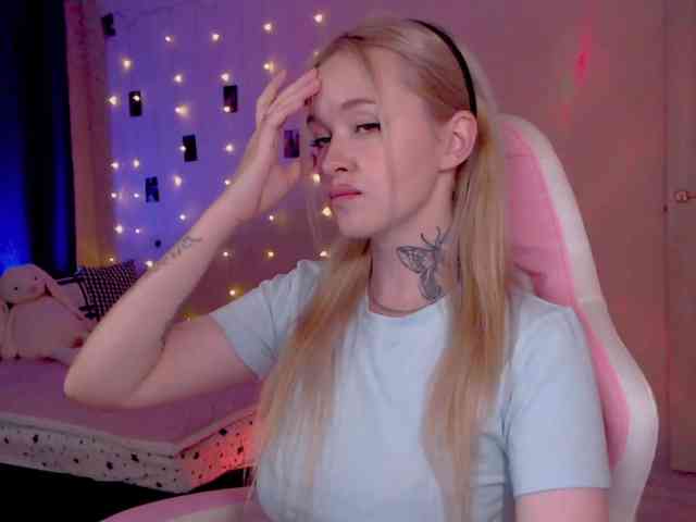 NaughtyMable webcam