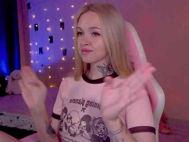 NaughtyMable Sex Cam Show