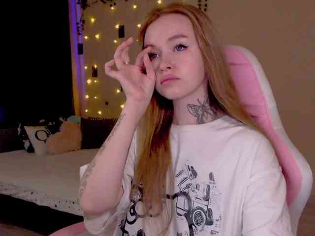 NaughtyMable webcam