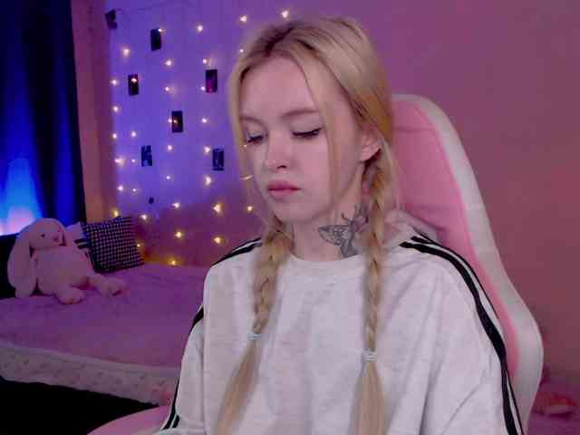NaughtyMable webcam