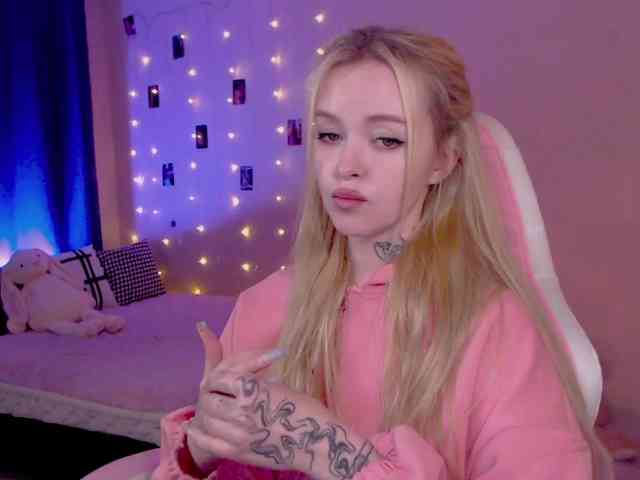 NaughtyMable webcam