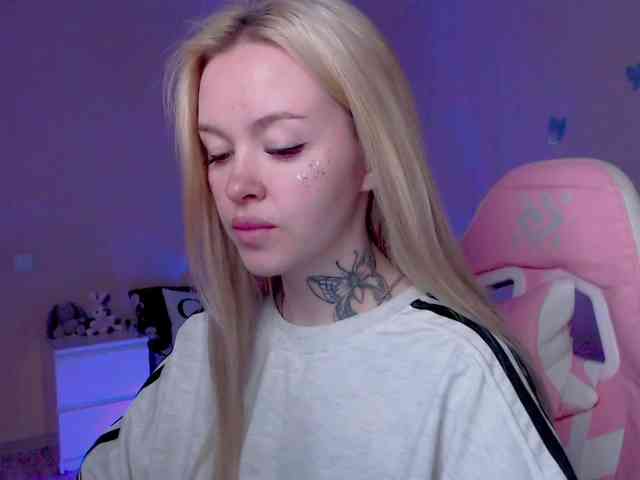 NaughtyMable webcam