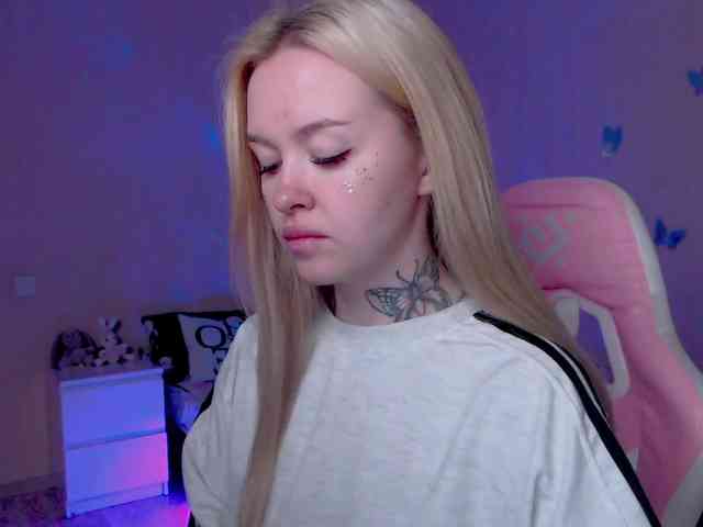 NaughtyMable webcam