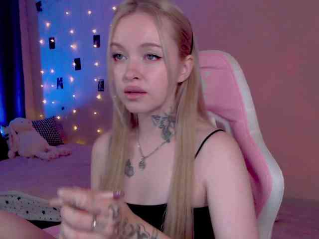 NaughtyMable webcam