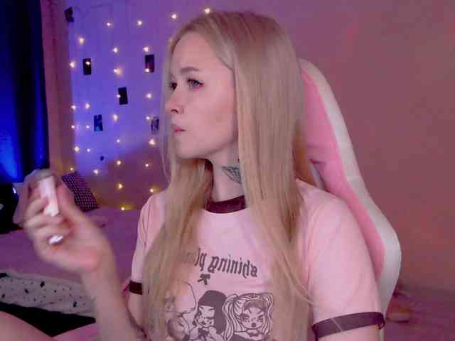 NaughtyMable webcam