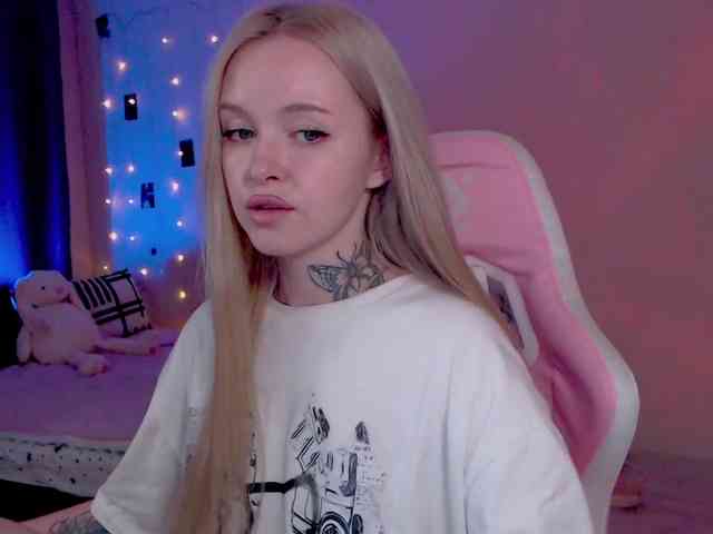 NaughtyMable webcam