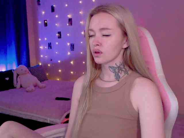 NaughtyMable webcam