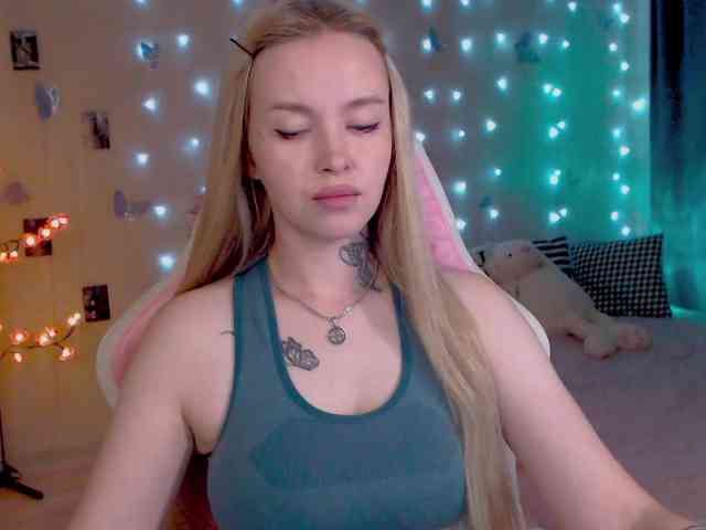 NaughtyMable webcam