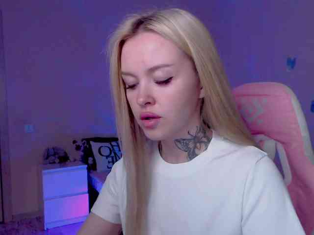 NaughtyMable webcam