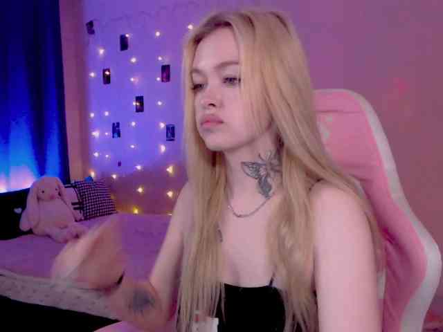 NaughtyMable webcam