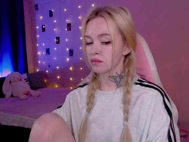 NaughtyMable webcam