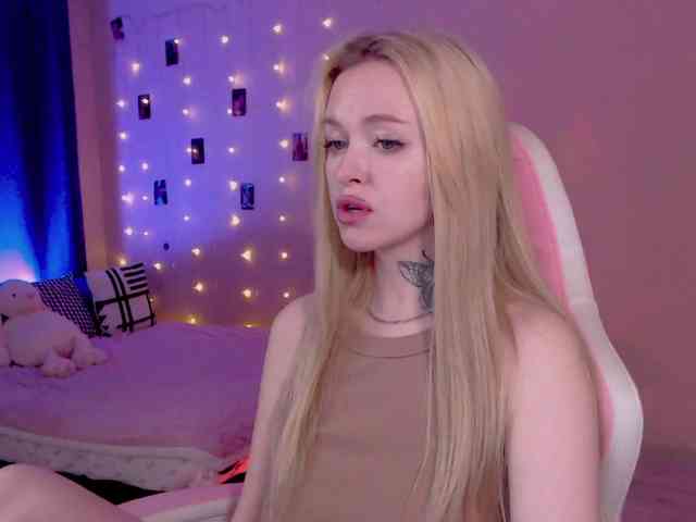 NaughtyMable webcam