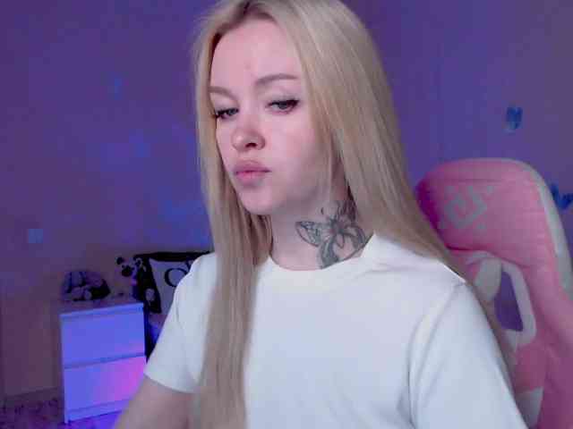 NaughtyMable webcam