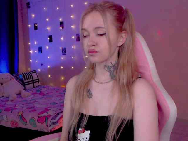 NaughtyMable webcam