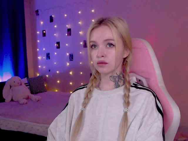 NaughtyMable webcam