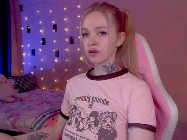 NaughtyMable webcam