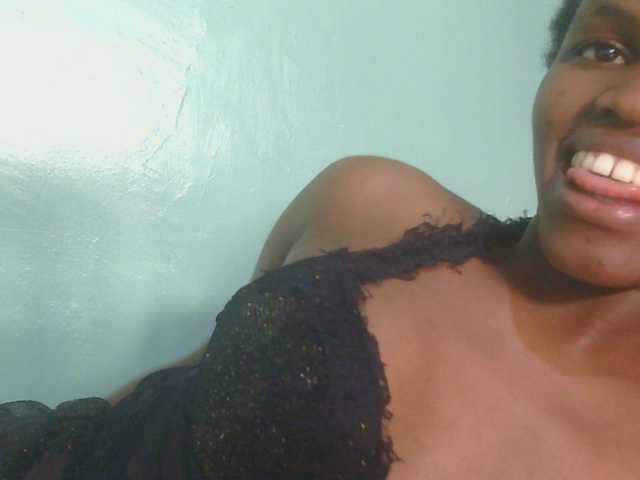sexxynila live cam on BongaCams