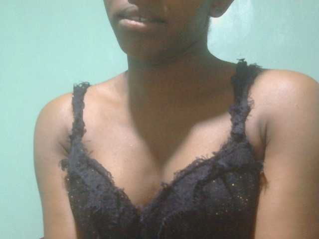 sexxynila live cam on BongaCams