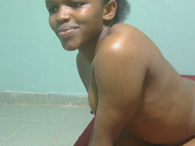 sexxynila live webcam show