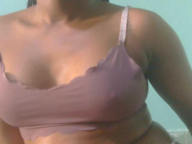 sexxynila live cam on BongaCams
