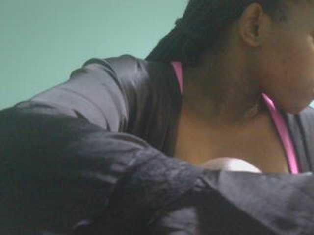 sexxynila live cam on BongaCams