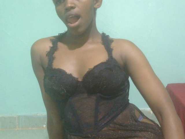 sexxynila live cam on BongaCams
