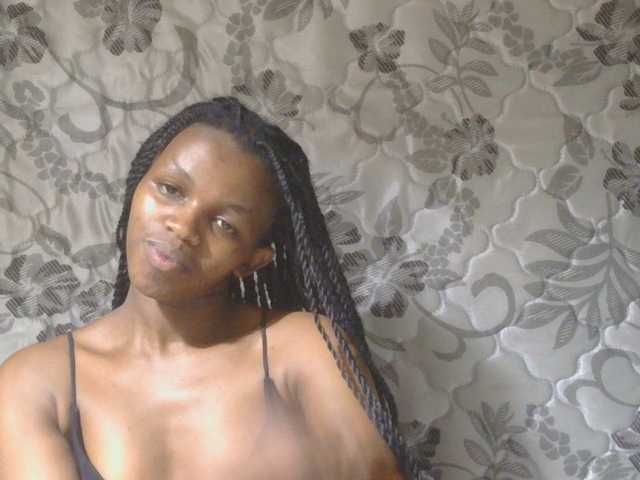 sexxynila live cam on BongaCams