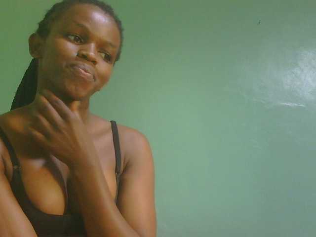sexxynila — live female cam