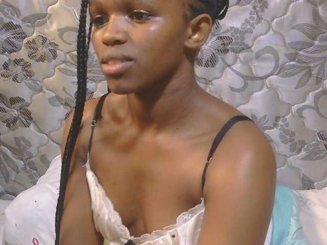 sexxynila live cam on BongaCams