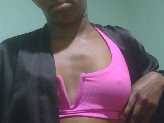 sexxynila live cam on BongaCams