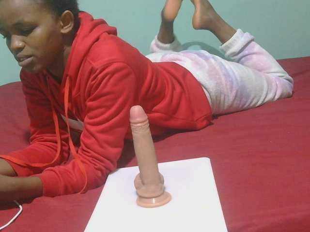 sexxynila live cam on BongaCams