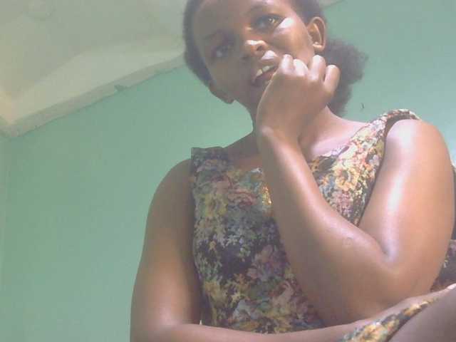 sexxynila live cam on BongaCams