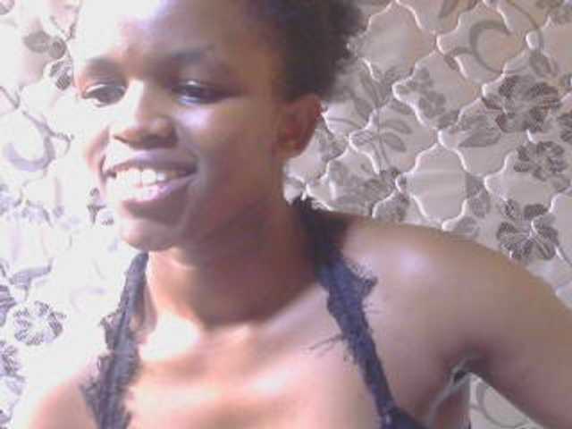 sexxynila live cam on BongaCams