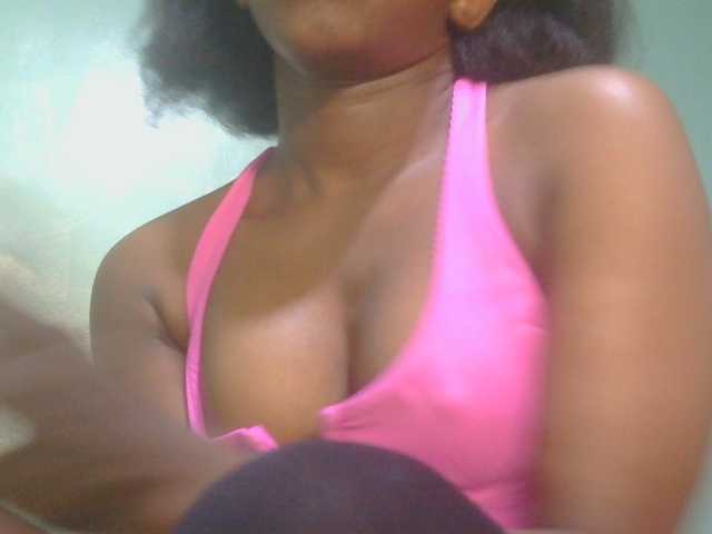 sexxynila live cam on BongaCams