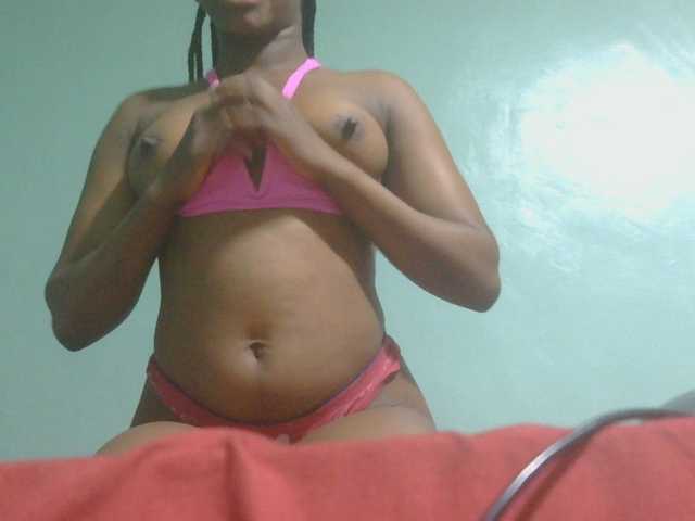sexxynila live cam preview