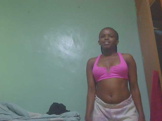 sexxynila live cam on BongaCams