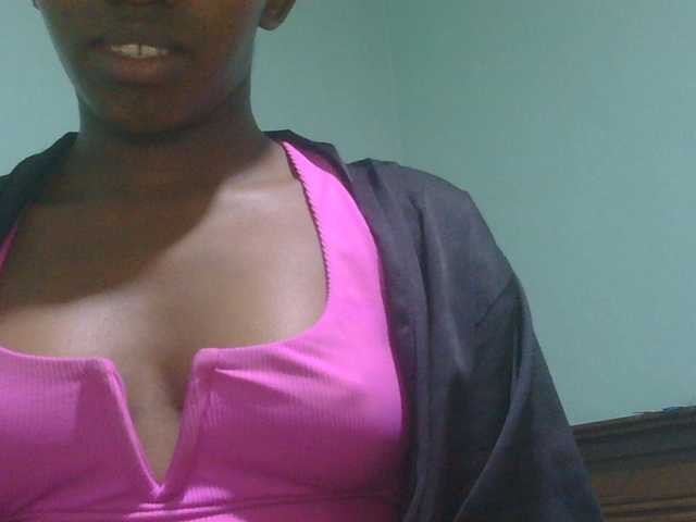 sexxynila live cam on BongaCams