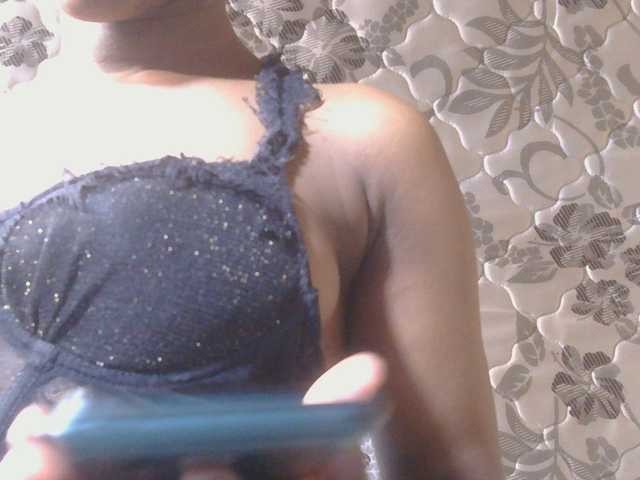 sexxynila live cam on BongaCams
