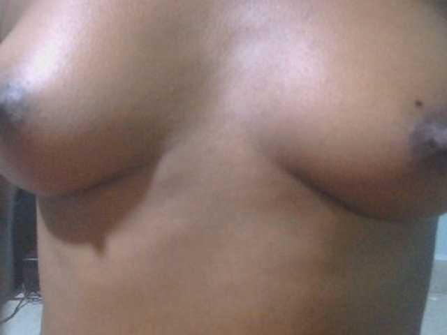sexxynila live cam on BongaCams