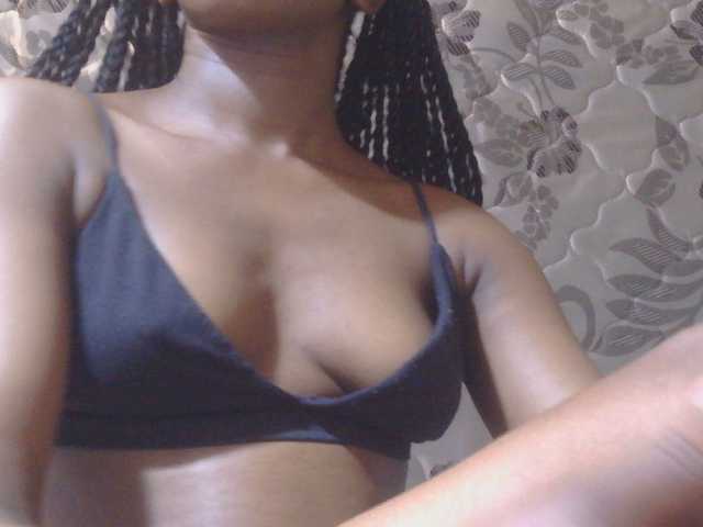 sexxynila live cam on BongaCams