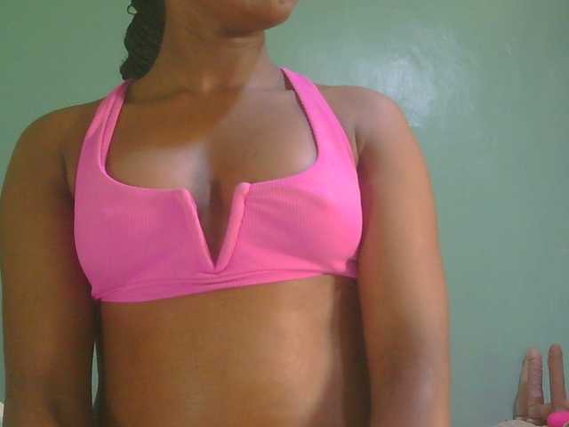 sexxynila live cam on BongaCams