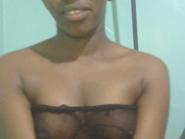 sexxynila live cam on BongaCams