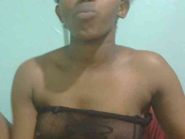 Model: sexxynila