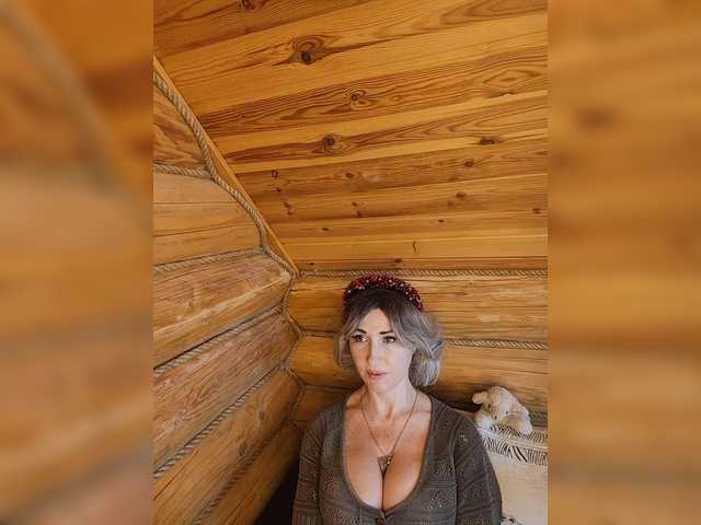 le modèle Q_Jasmin est en webcam porno dans un show sur le site bongacams, il possède les tags suivants: White/Caucasian,Brunette,Trimmed