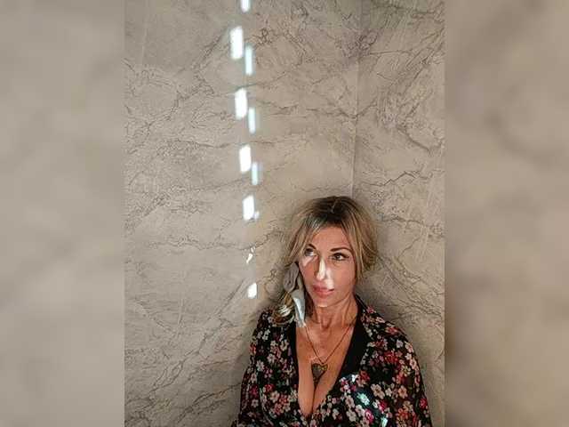 Jasmine514 live cam on BongaCams