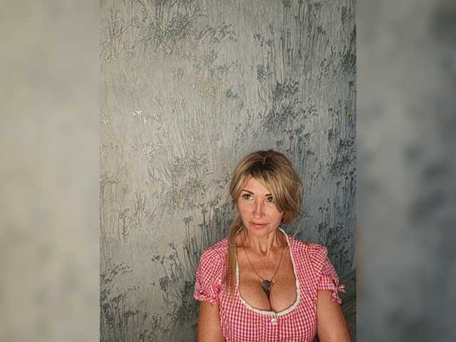 Jasmine514 live cam on BongaCams